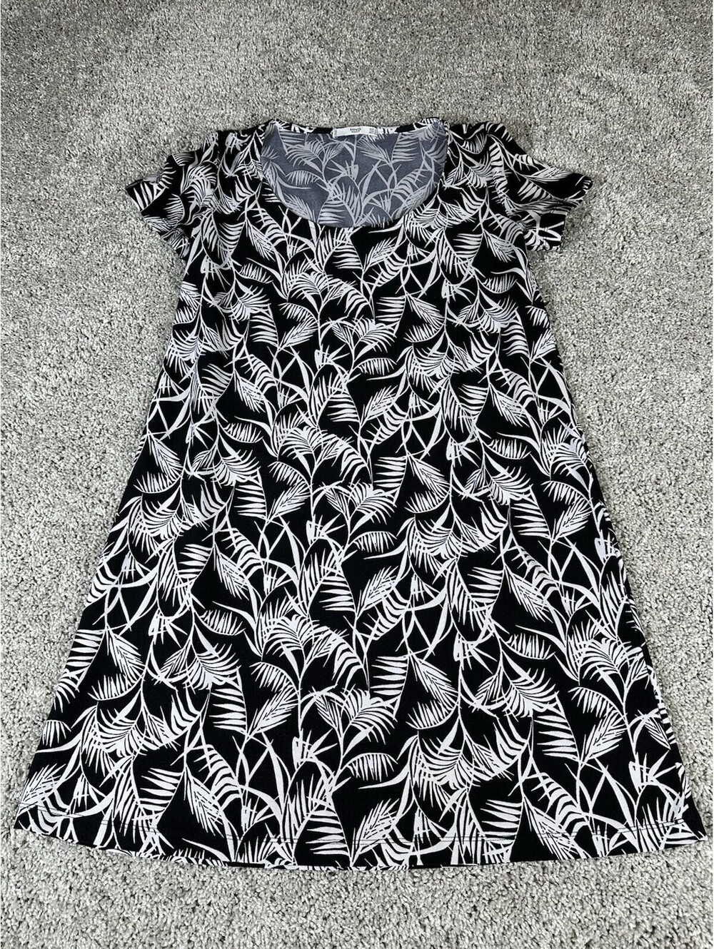 MNG Basics Summer Dress Size Small Black and White Oversized Knee Length